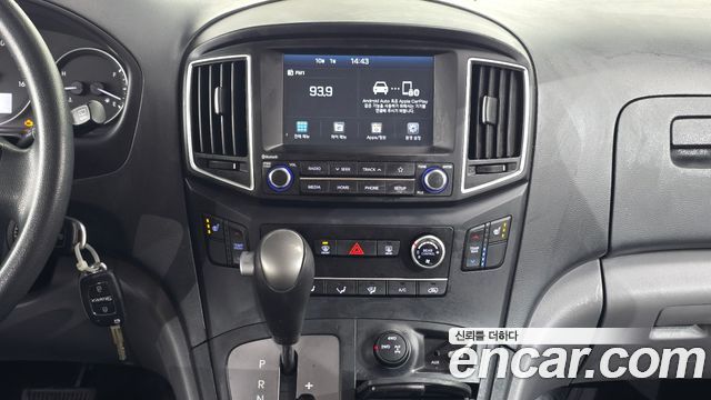 Hyundai Starex 2020 — photo 21