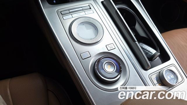 Genesis GV80 2021 — photo 12