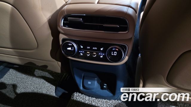 Genesis GV80 2021 — photo 24