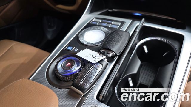 Genesis GV80 2021 — photo 28