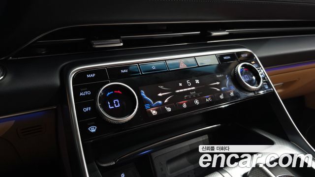 Genesis GV80 2021 — photo 31
