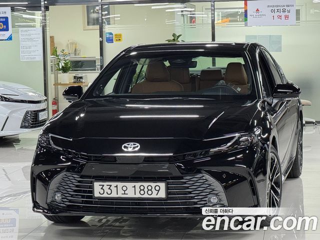 Toyota Camry 2026 — photo 1