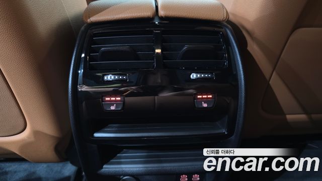 BMW 5-Series 2022 — photo 23