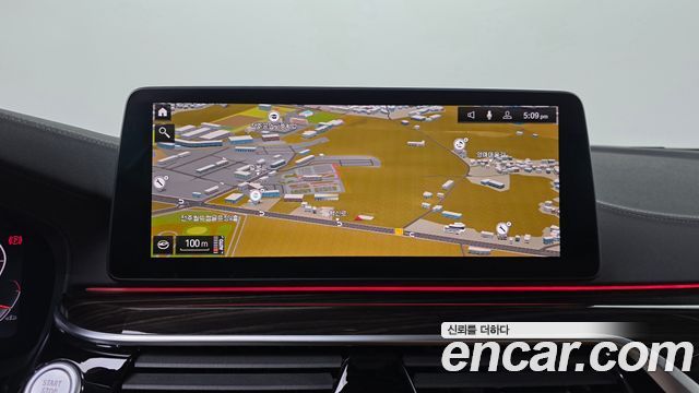 BMW 5-Series 2022 — photo 27