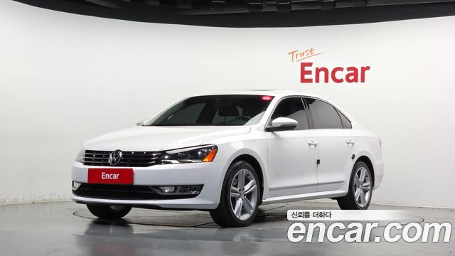 Volkswagen Passat 2013 — photo 1