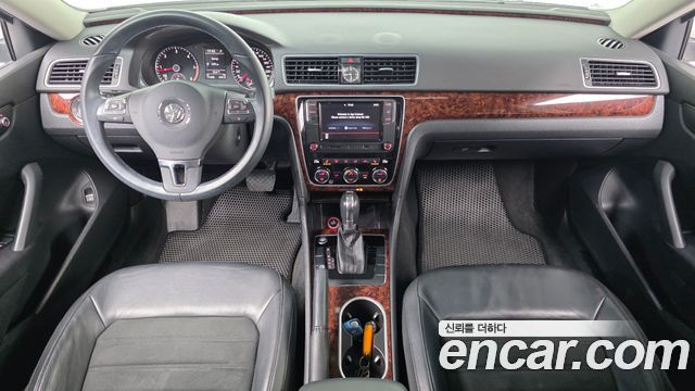 Volkswagen Passat 2013 — photo 7
