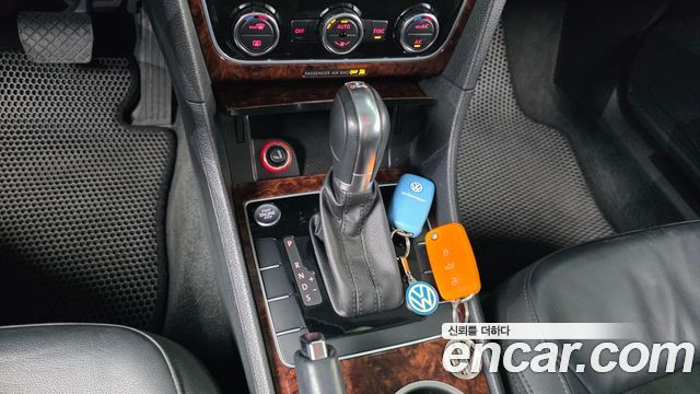 Volkswagen Passat 2013 — photo 9