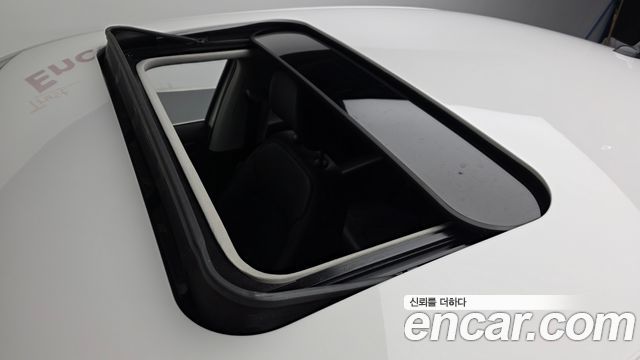 Volkswagen Passat 2013 — photo 19