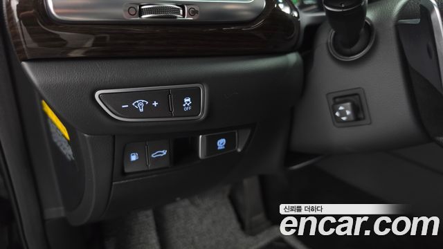 Genesis EQ900 2018 — photo 25