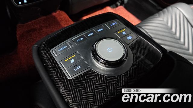 Genesis G80 2023 — photo 19