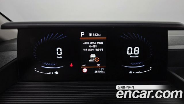Hyundai Staria 2024 — photo 8