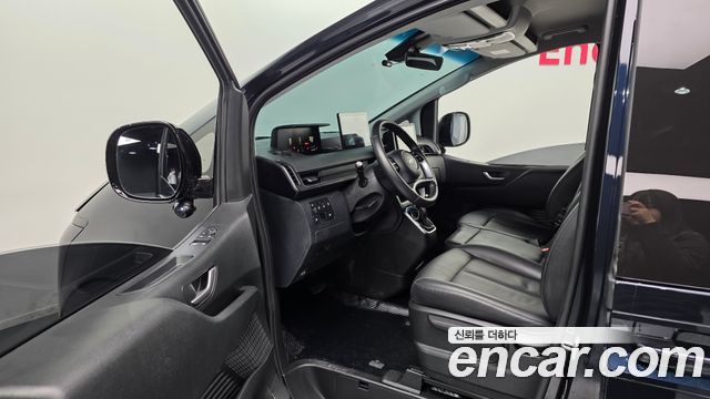 Hyundai Staria 2024 — photo 10