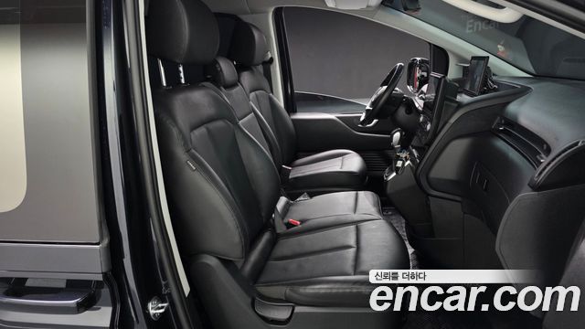 Hyundai Staria 2024 — photo 11