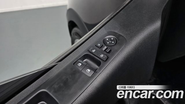 Hyundai Staria 2024 — photo 13