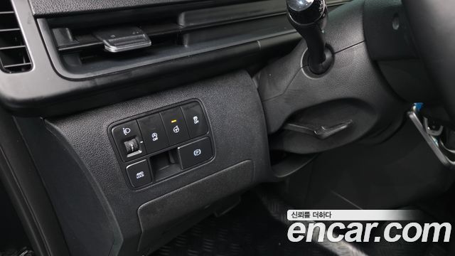 Hyundai Staria 2024 — photo 14