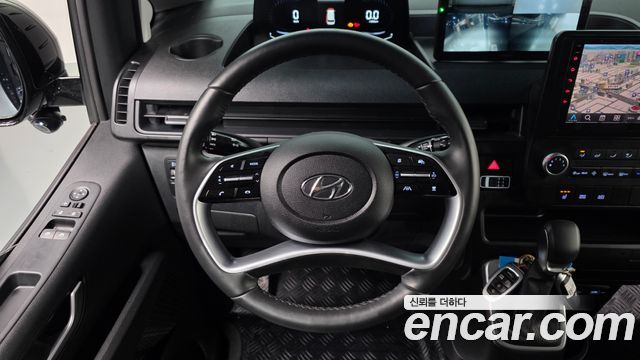 Hyundai Staria 2024 — photo 15