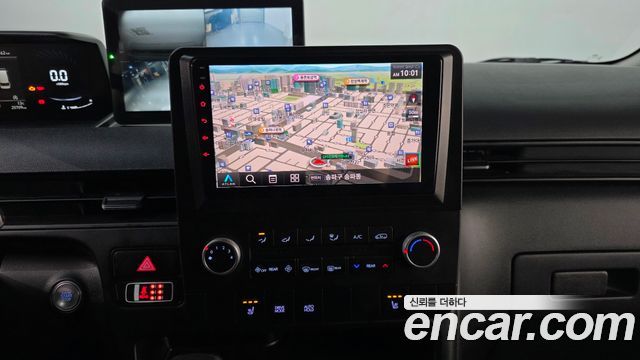 Hyundai Staria 2024 — photo 18