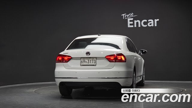 Volkswagen Passat 2014 — photo 4