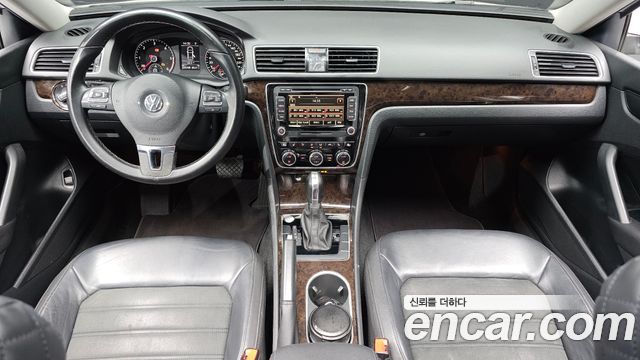Volkswagen Passat 2014 — photo 7