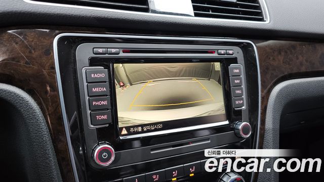 Volkswagen Passat 2014 — photo 14