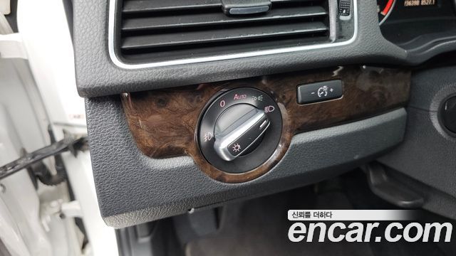 Volkswagen Passat 2014 — photo 16