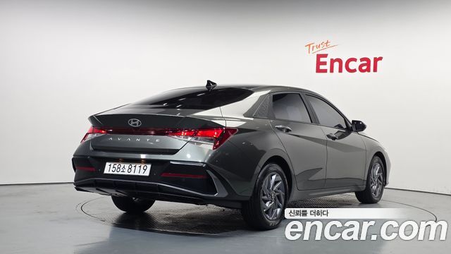 Hyundai AVANTE 2024 — photo 2