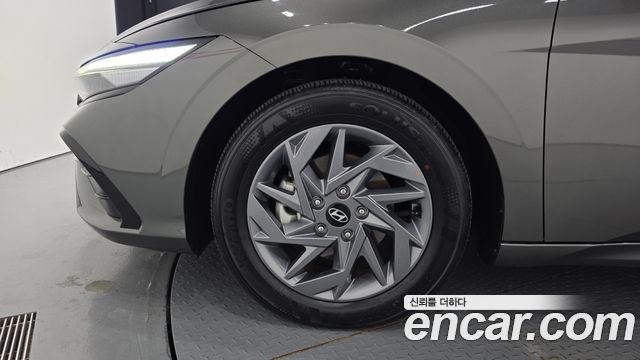 Hyundai AVANTE 2024 — photo 5
