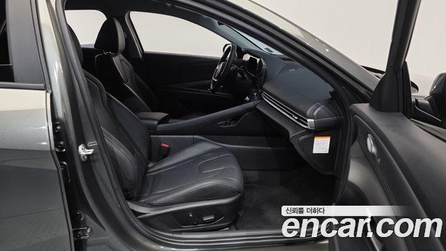 Hyundai AVANTE 2024 — photo 11