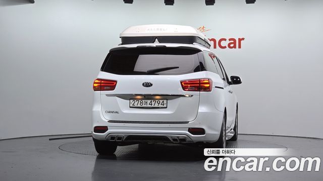 Kia Canival 2020 — photo 4