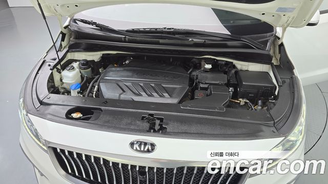 Kia Canival 2020 — photo 6