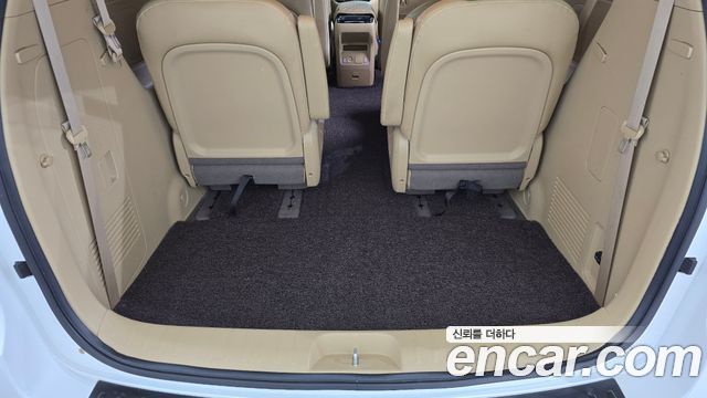 Kia Canival 2020 — photo 23