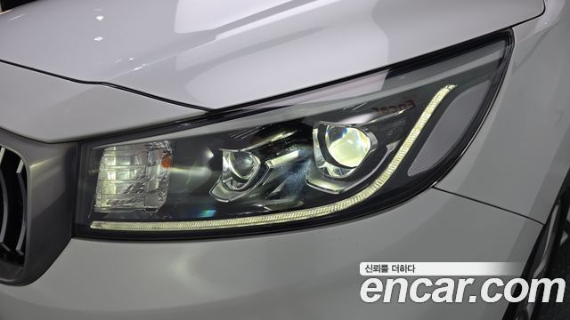Kia Canival 2020 — photo 8