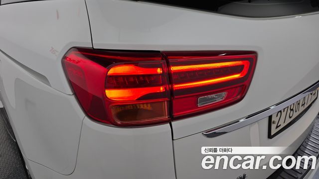 Kia Canival 2020 — photo 9