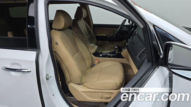 Kia Canival 2020 — photo 16