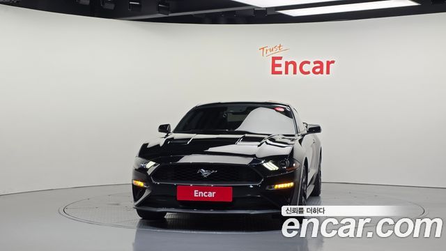 Ford Mustang 2020 — photo 3