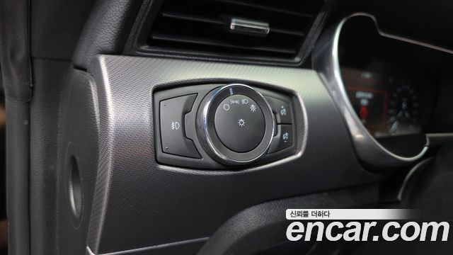 Ford Mustang 2020 — photo 26