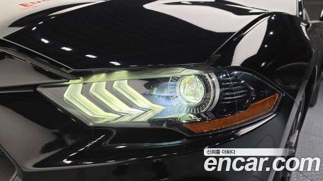 Ford Mustang 2020 — photo 8