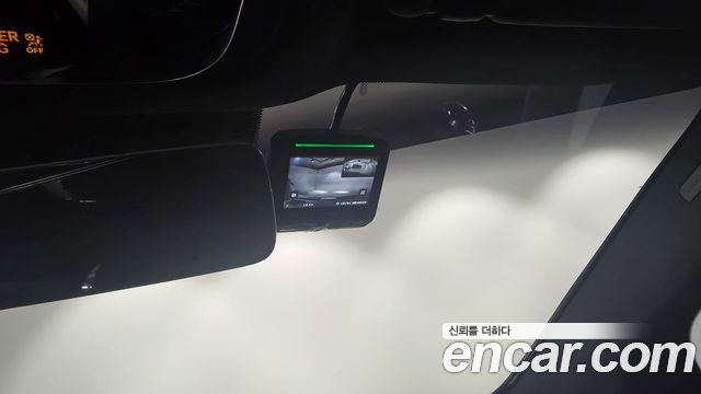 Mercedes-Benz EQE 2024 — photo 9