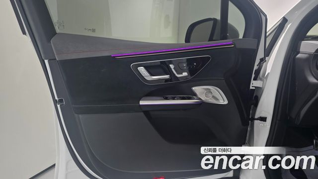 Mercedes-Benz EQE 2024 — photo 10