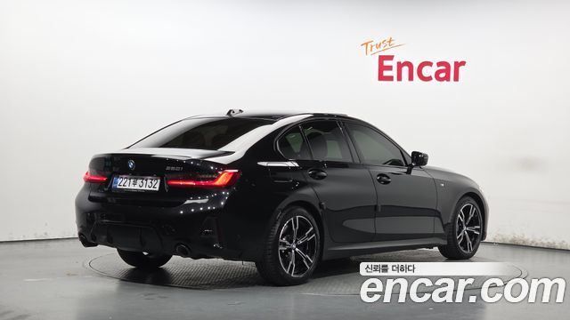 BMW 3-Series 2025 — photo 2