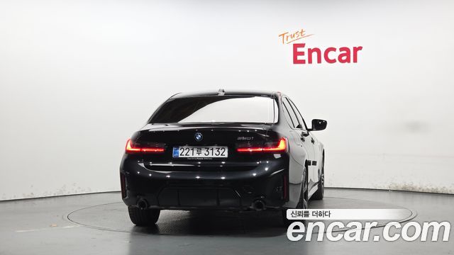 BMW 3-Series 2025 — photo 4