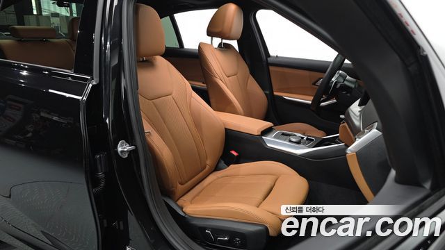 BMW 3-Series 2025 — photo 16