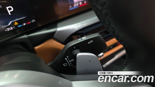 BMW 3-Series 2025 — photo 28