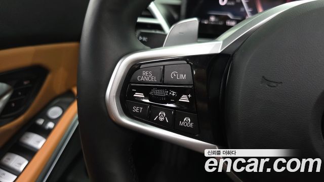 BMW 3-Series 2025 — photo 37