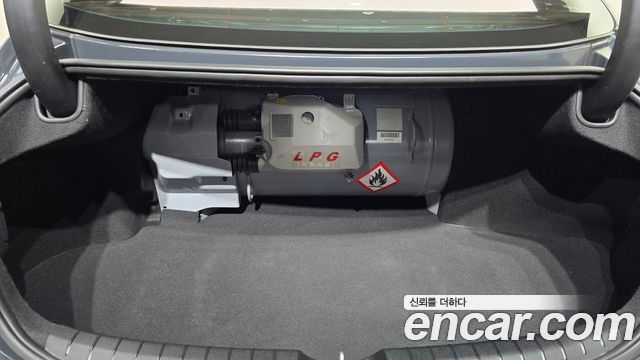 Hyundai Grandeur 2018 — photo 19