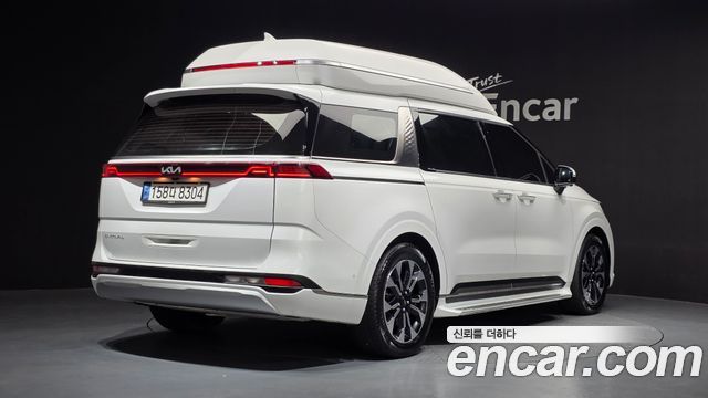 Kia Canival 2022 — photo 2