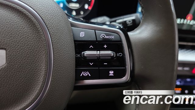 Kia Canival 2022 — photo 15