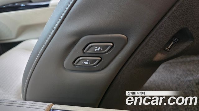 Kia Canival 2022 — photo 17