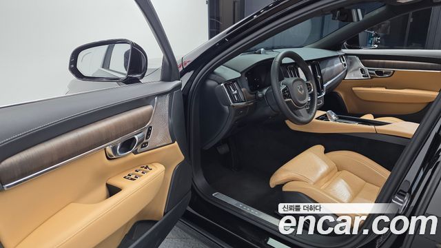 Volvo S90 2023 — photo 10