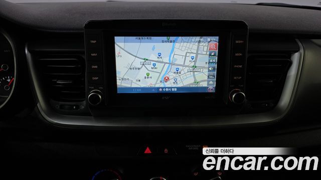 Kia Stonic 2018 — photo 18